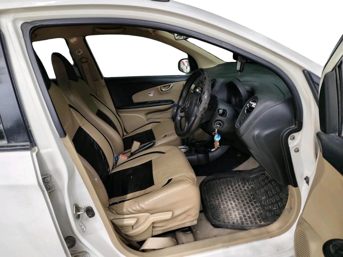 2014 Honda Brio VX AT, Petrol, Automatic, 71,045 km, interior