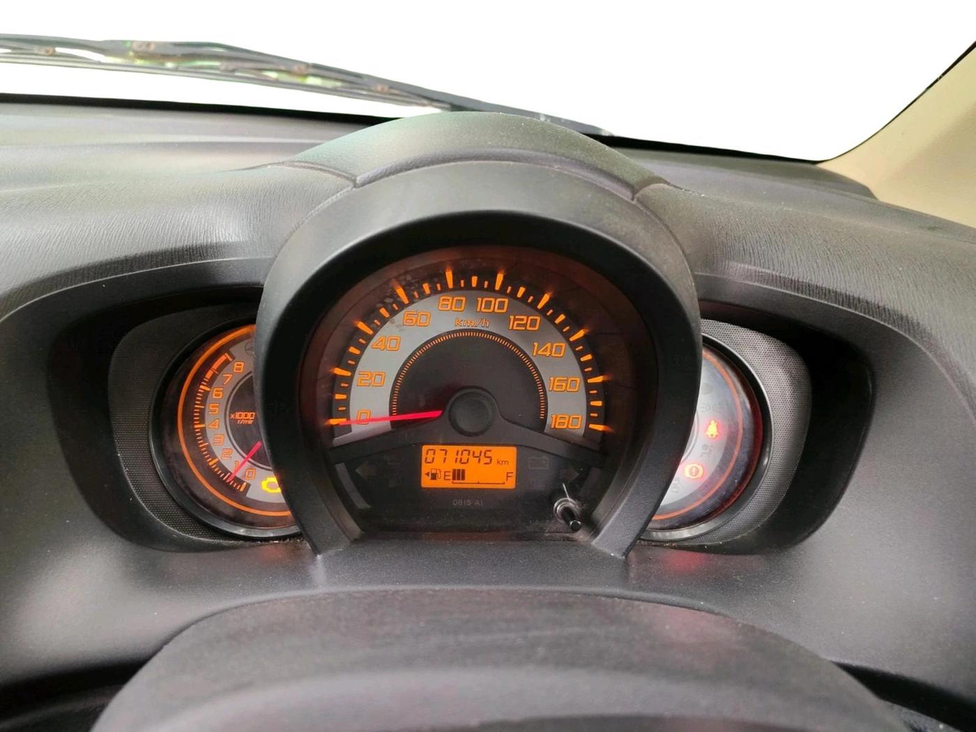 2014 Honda Brio VX AT, Petrol, Automatic, 71,045 km, interior
