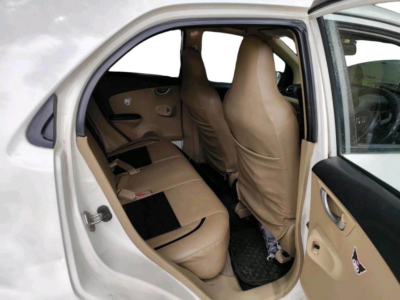 2014 Honda Brio VX AT, Petrol, Automatic, 71,045 km, interior