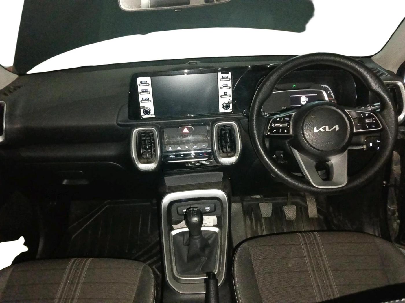 2024 KIA SONET HTK (O) 1.2 Petrol MT, Petrol, Manual, 13,595 km, interior