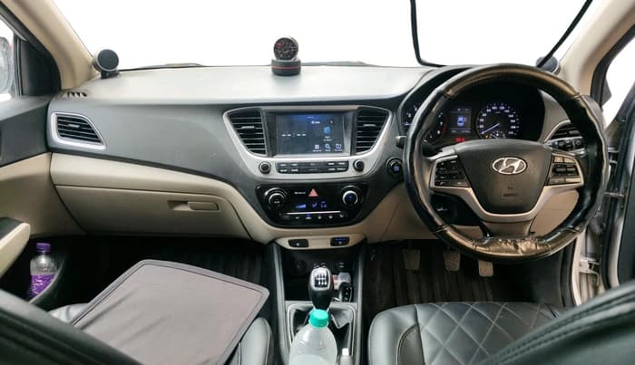 2017 Hyundai Verna 1.6 VTVT SX O, Petrol, Manual, 63,190 km, interior