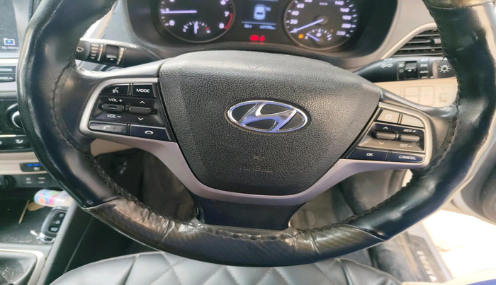 2017 Hyundai Verna 1.6 VTVT SX O, Petrol, Manual, 63,190 km, interior