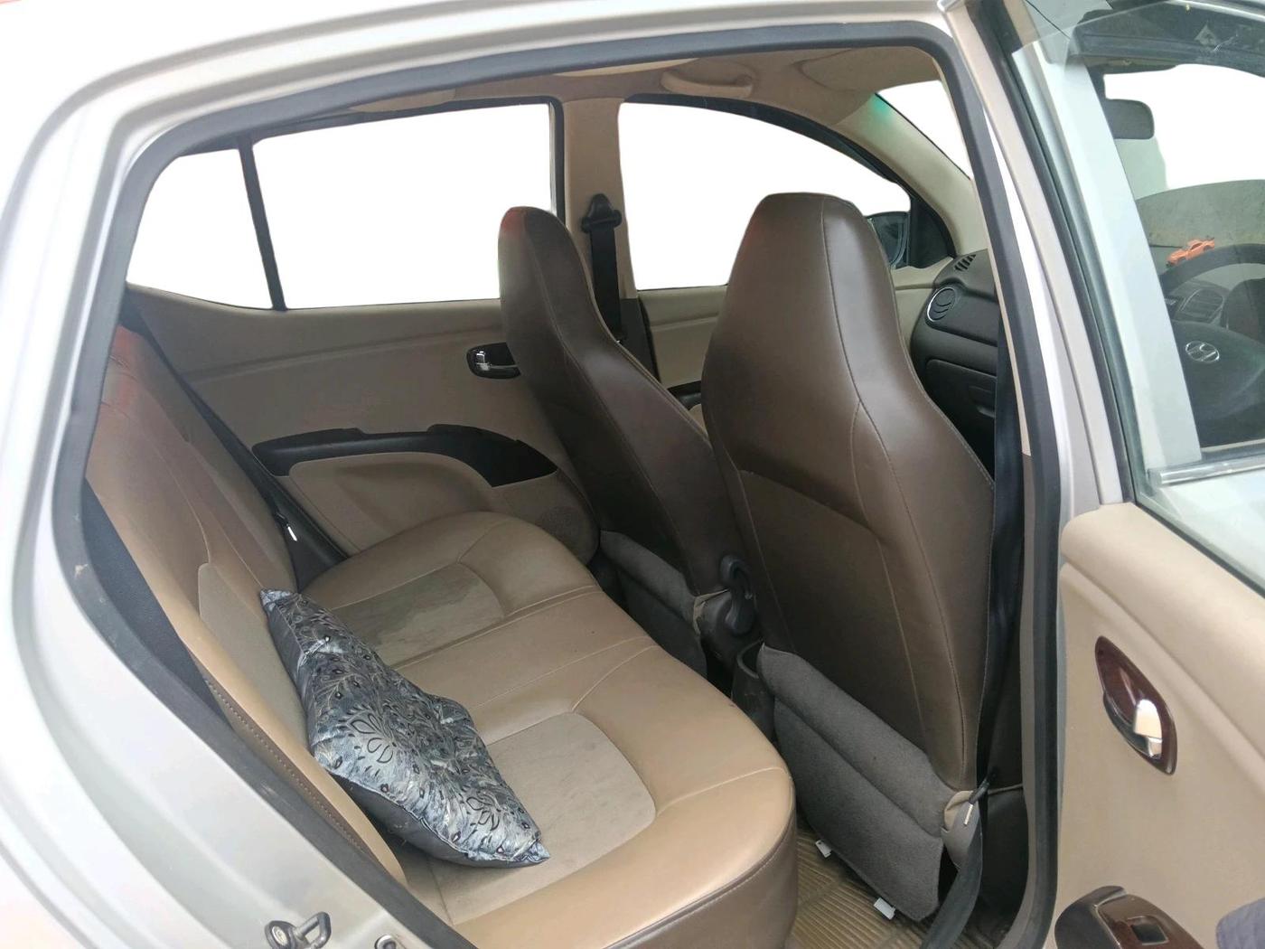 2013 Hyundai i10 MAGNA 1.2, Petrol, Manual, 87,931 km, interior