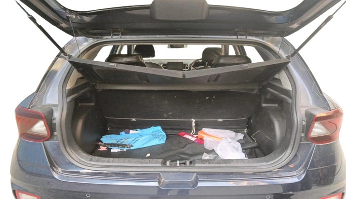 2019 Hyundai VENUE SX 1.4 CRDI, Diesel, Manual, 73,291 km, exterior