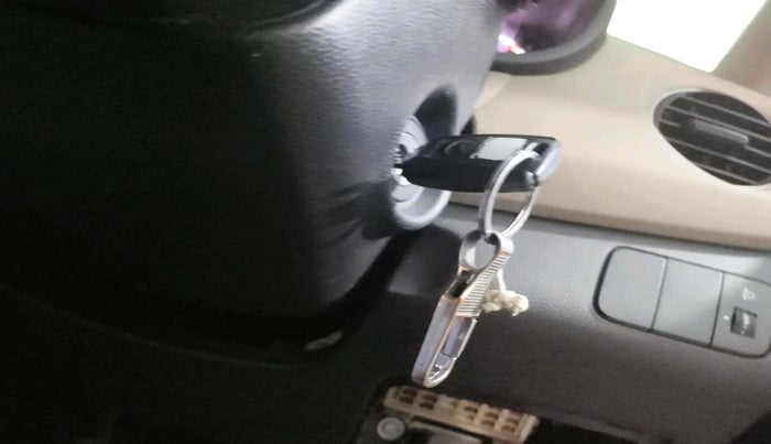 2017 Hyundai Grand i10 SPORTZ 1.2 KAPPA VTVT, Petrol, Manual, 30,820 km, interior