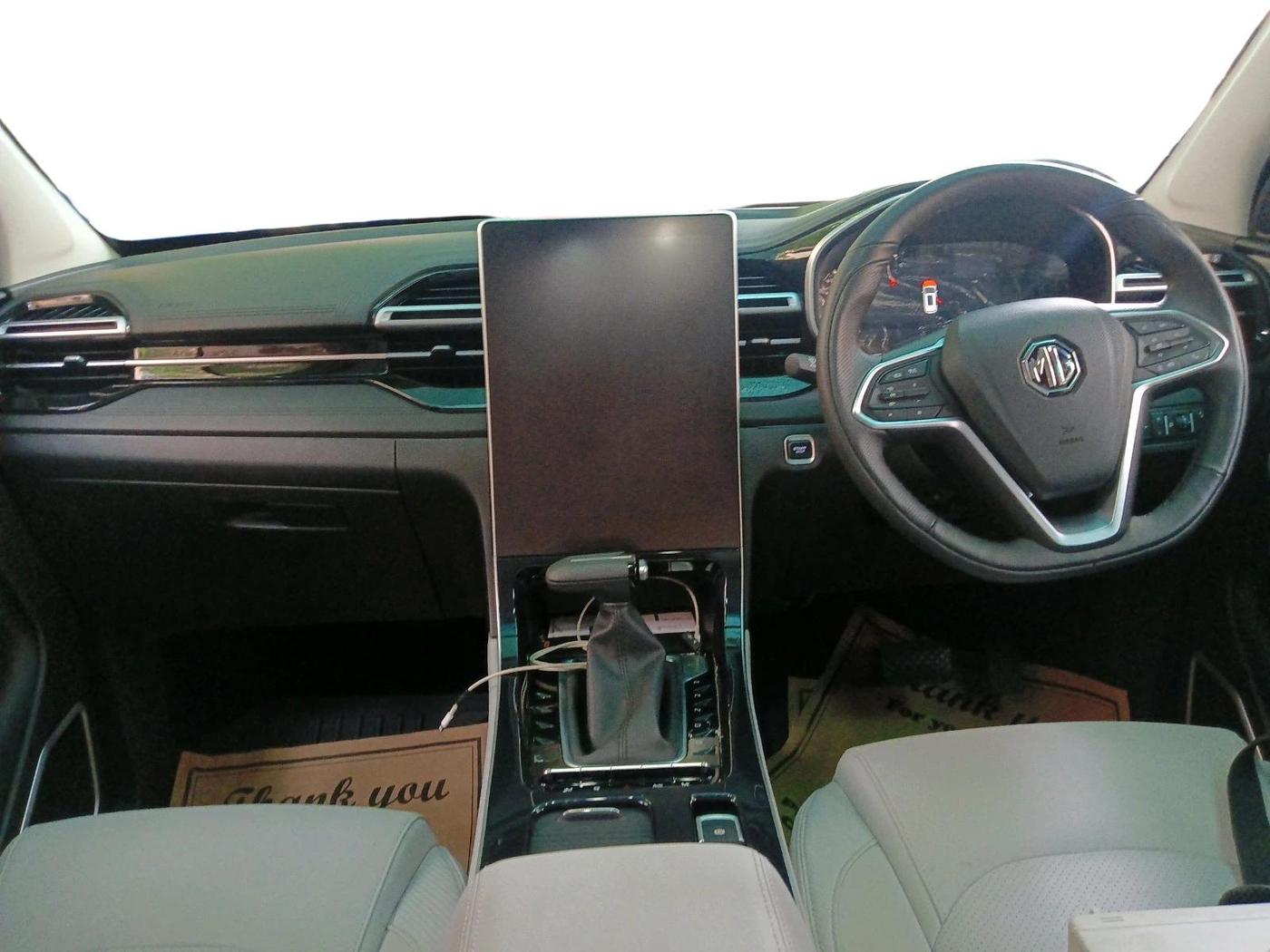 2025 MG HECTOR SAVVY PRO 1.5 TURBO CVT PETROL, Petrol, Automatic, 8,177 km, interior