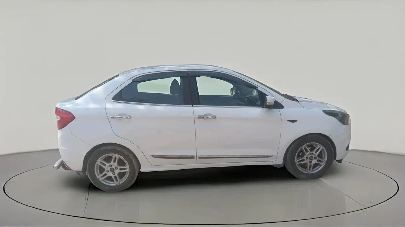 2018 Ford Figo Aspire TITANIUM 1.2 PETROL, CNG, Manual, 1,36,007 km, exterior