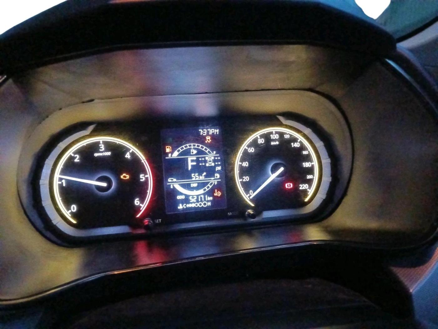 2023 Tata Safari XT PLUS DARK EDITION, Diesel, Manual, 52,171 km, interior