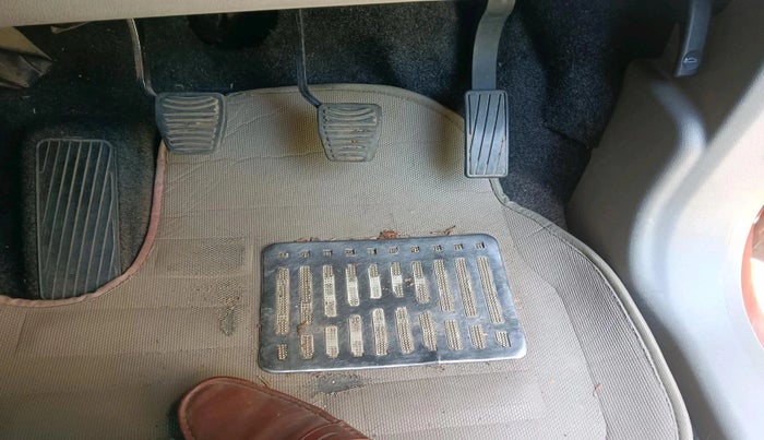 2016 Mahindra Kuv100 K6 PLUS 6 STR, Petrol, Manual, 43,236 km, interior