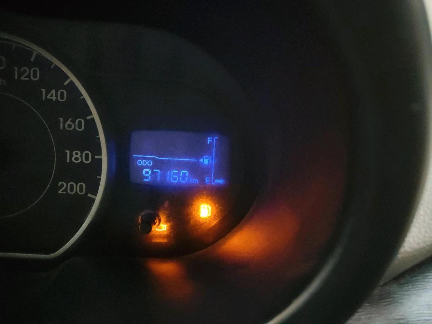 2011 Hyundai i10 MAGNA 1.2, CNG, Manual, 97,160 km, interior