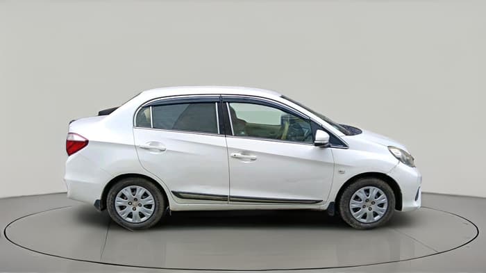 2016 Honda Amaze 1.2L I-VTEC S, CNG, Manual, 1,18,581 km, exterior