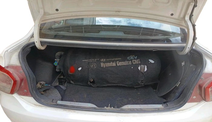 2016 Hyundai Xcent BASE 1.2, CNG, Manual, 4,16,439 km, exterior