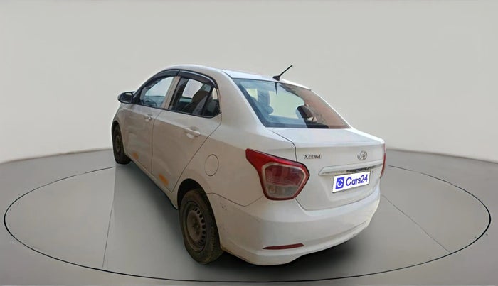 2016 Hyundai Xcent BASE 1.2, CNG, Manual, 4,16,439 km, exterior