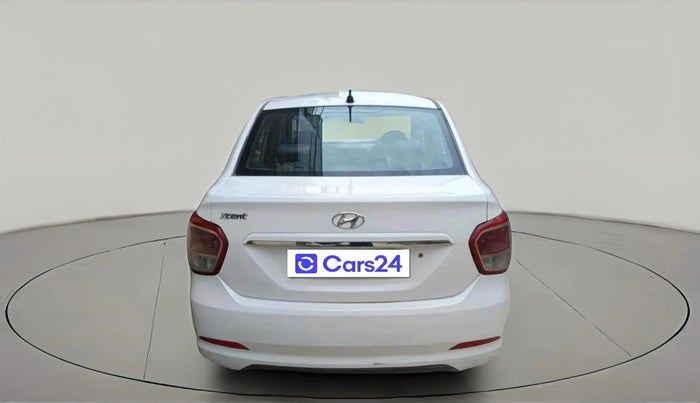 2016 Hyundai Xcent BASE 1.2, CNG, Manual, 4,16,439 km, exterior
