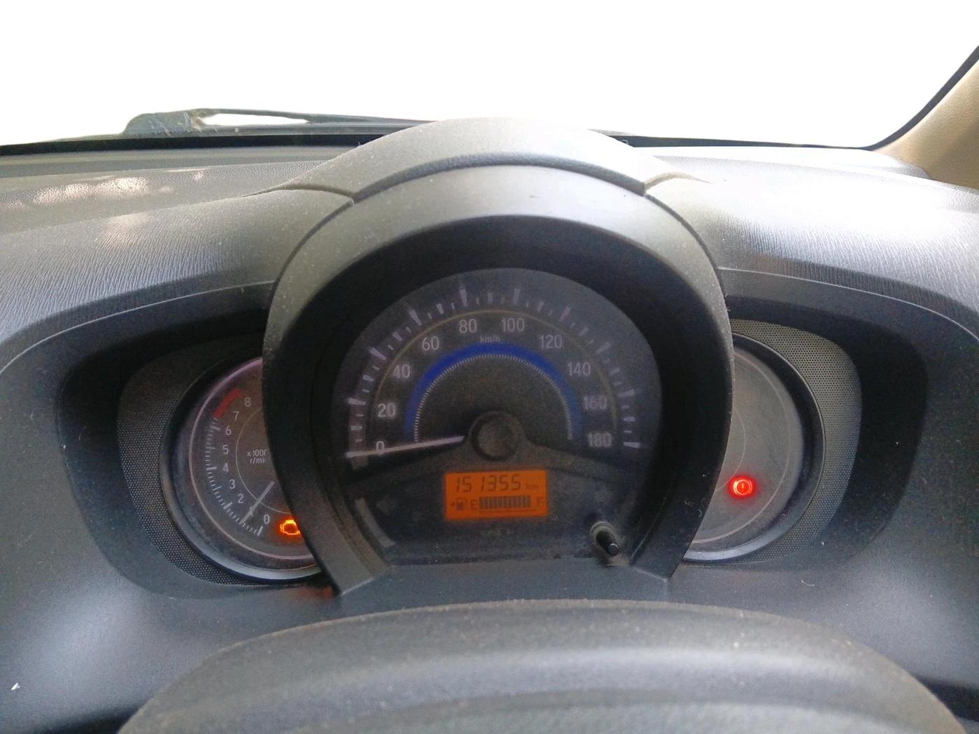 2015 Honda Amaze 1.2L I-VTEC S, CNG, Manual, 1,51,355 km, interior