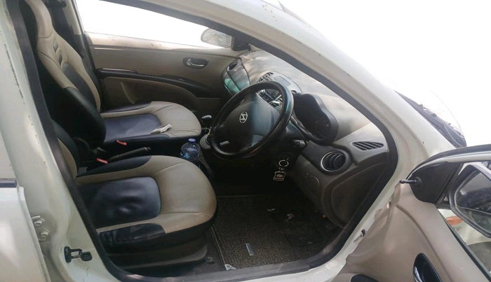 2012 Hyundai i10 MAGNA 1.1, Petrol, Manual, 81,613 km, interior