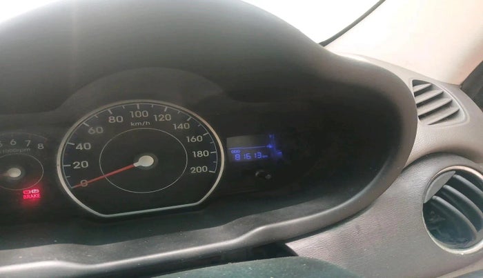 2012 Hyundai i10 MAGNA 1.1, Petrol, Manual, 81,613 km, interior