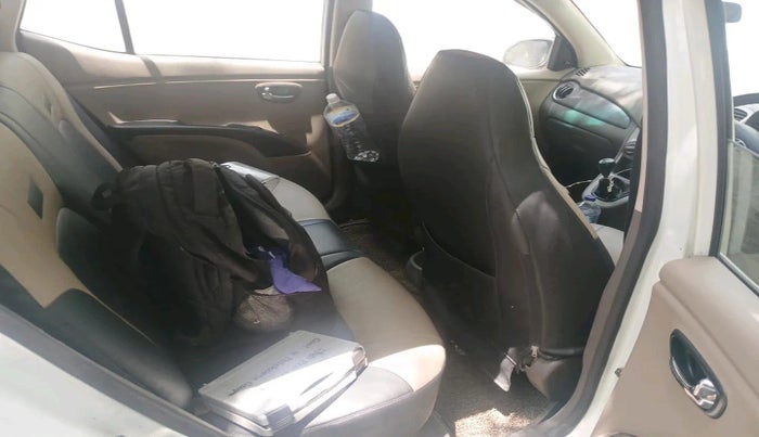 2012 Hyundai i10 MAGNA 1.1, Petrol, Manual, 81,613 km, interior