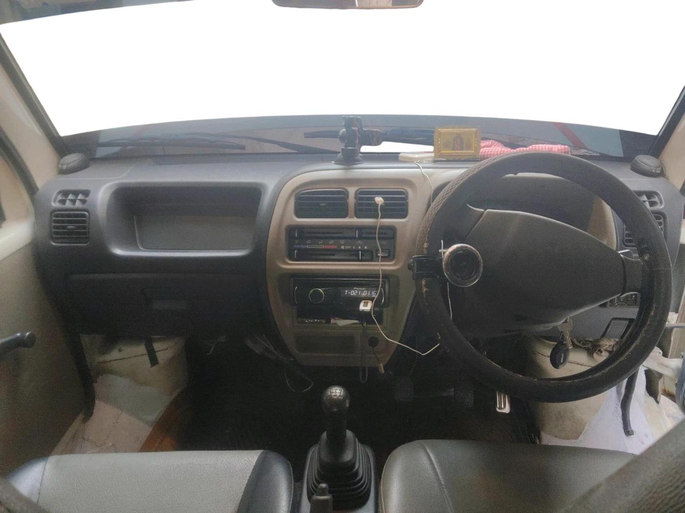 2012 Maruti Eeco 5 STR WITH A/C+HTR, CNG, Manual, 89,337 km, interior