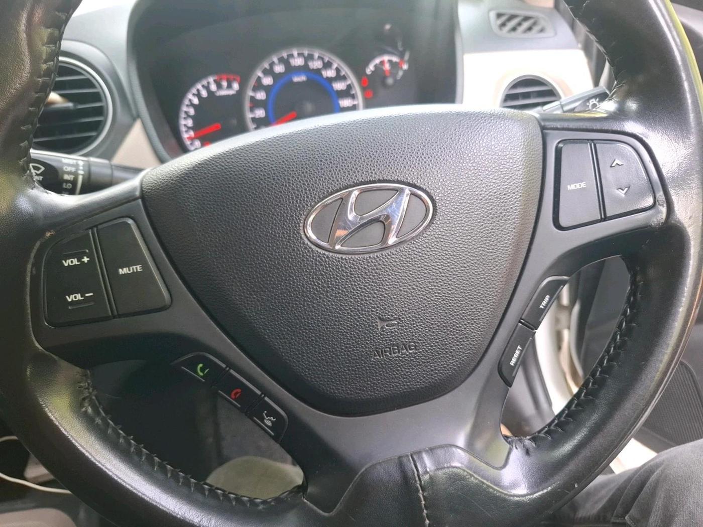 2019 Hyundai Grand i10 SPORTZ 1.2 KAPPA VTVT, Petrol, Manual, 46,326 km, interior