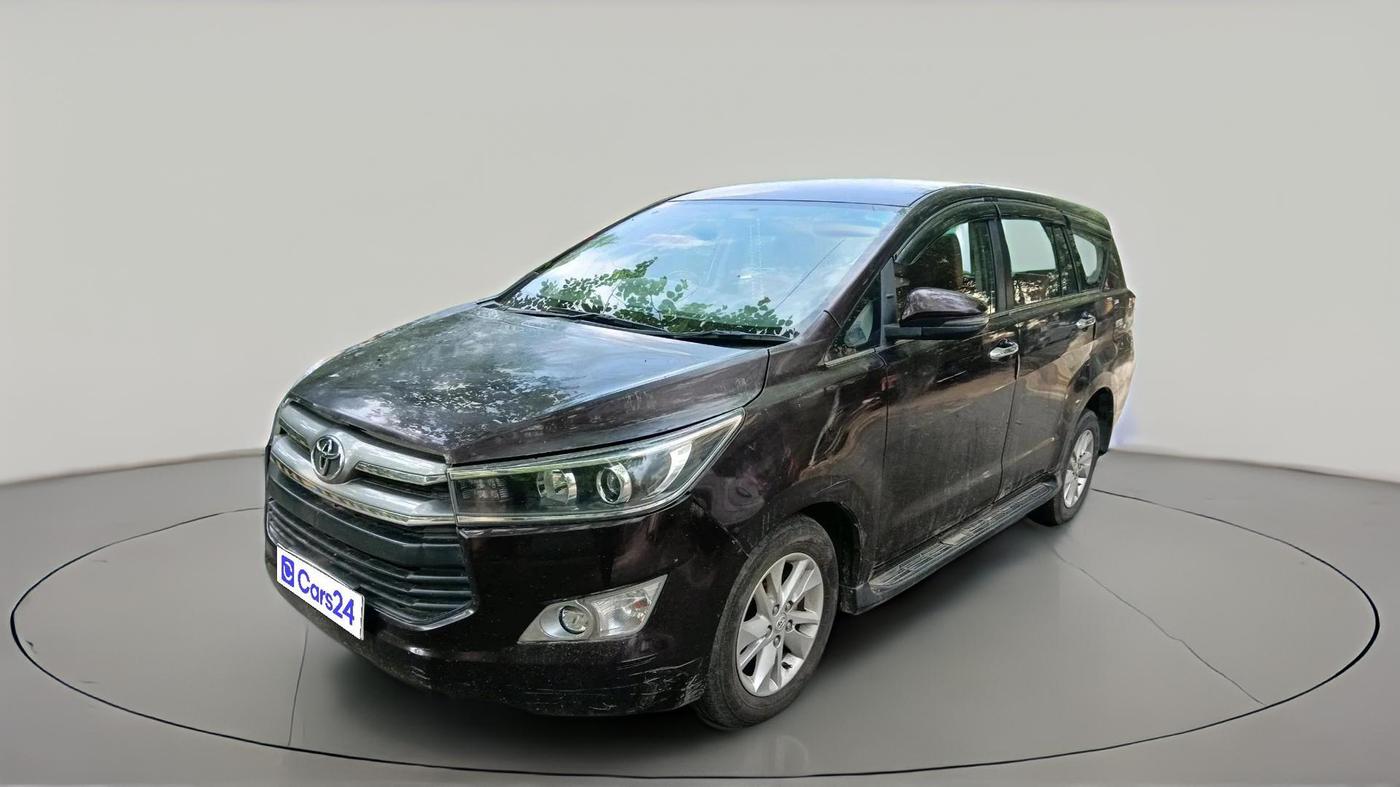 2020 Toyota Innova Crysta 2.7 VX 7 STR, Petrol, Manual, 1,16,755 km, exterior