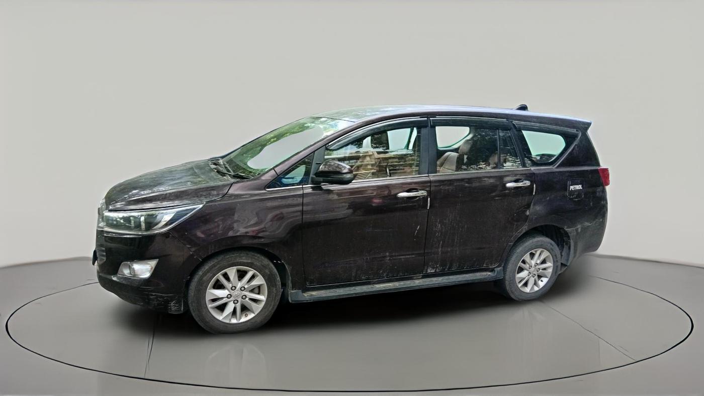 2020 Toyota Innova Crysta 2.7 VX 7 STR, Petrol, Manual, 1,16,755 km, exterior