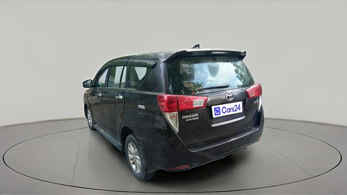2020 Toyota Innova Crysta 2.7 VX 7 STR, Petrol, Manual, 1,16,755 km, exterior
