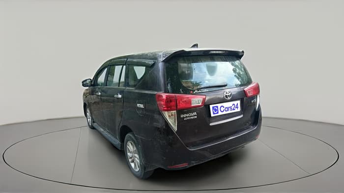 2020 Toyota Innova Crysta 2.7 VX 7 STR, Petrol, Manual, 1,16,755 km, exterior
