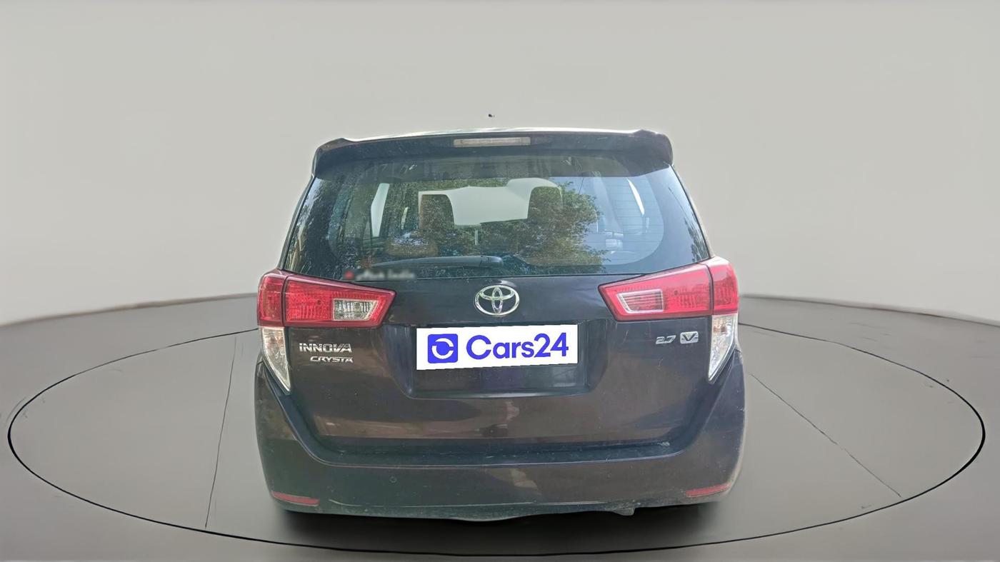 2020 Toyota Innova Crysta 2.7 VX 7 STR, Petrol, Manual, 1,16,755 km, exterior
