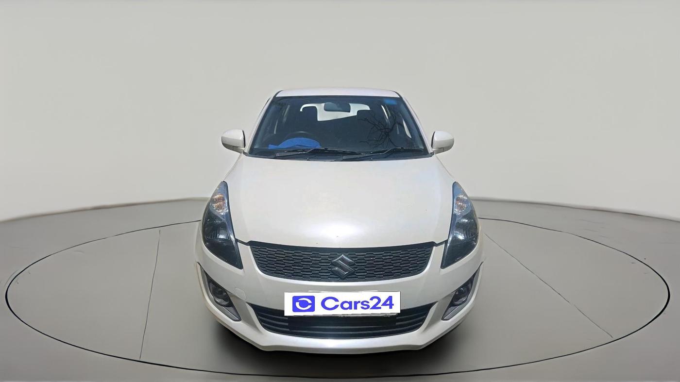 2015 Maruti Swift LXI (O), CNG, Manual, 2,34,623 km, exterior