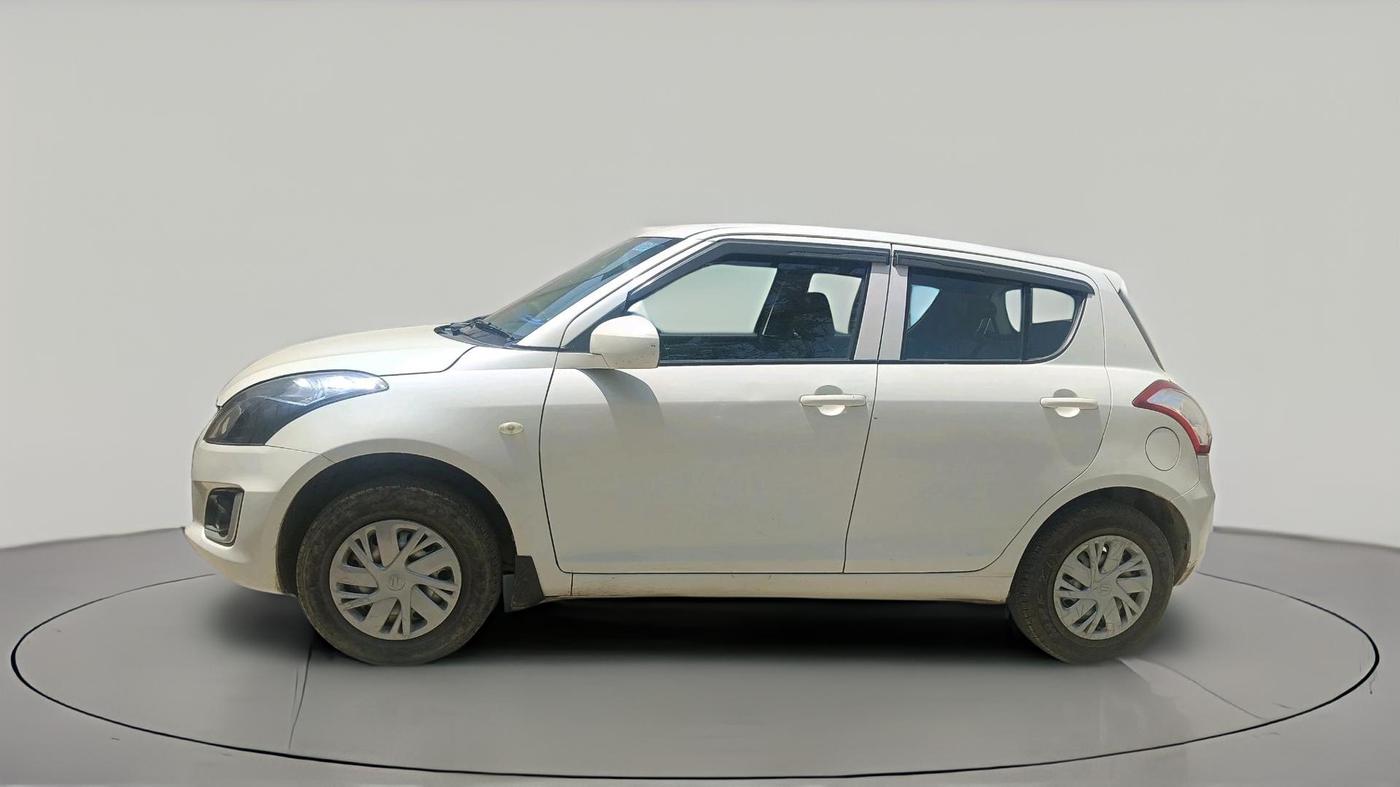 2015 Maruti Swift LXI (O), CNG, Manual, 2,34,623 km, exterior