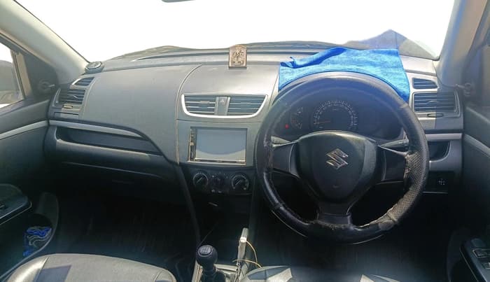 2015 Maruti Swift LXI (O), CNG, Manual, 2,34,623 km, interior
