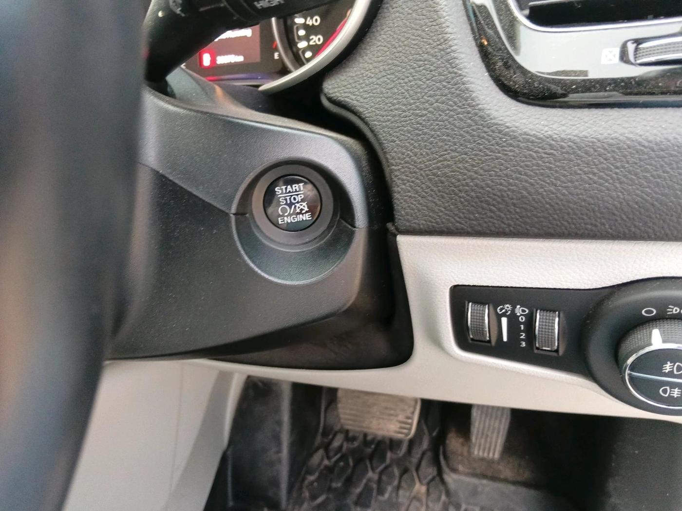2018 Jeep Compass LIMITED (O) 1.4 PETROL AT, Petrol, Automatic, 33,883 km, interior