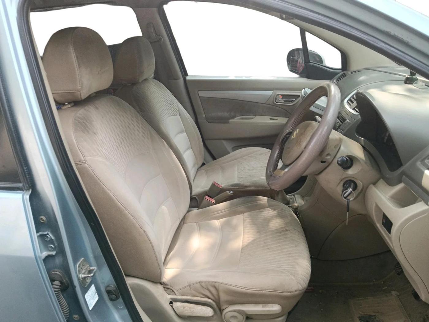 2013 Maruti Ertiga ZXI, Petrol, Manual, 87,596 km, interior