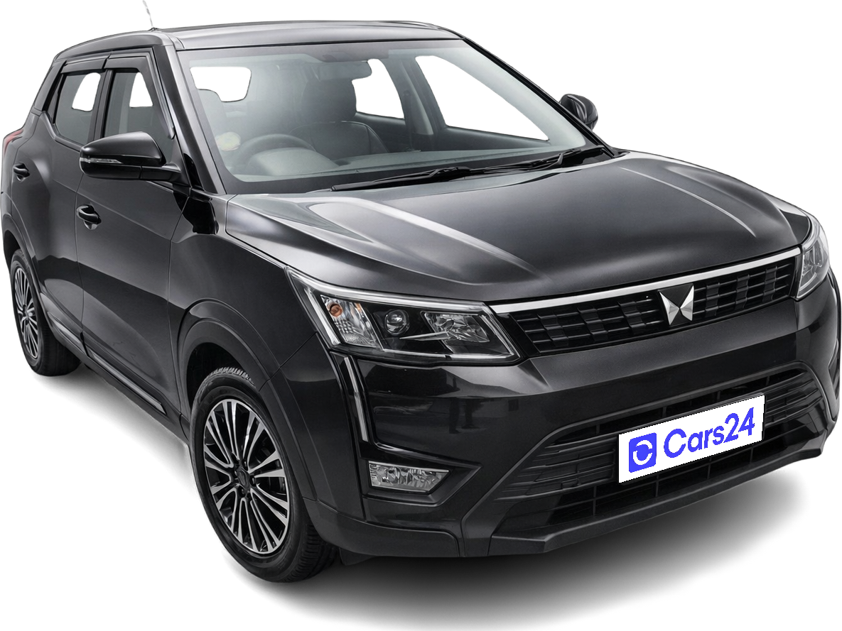 2023 Mahindra XUV300 - SUV - Petrol - Manual - ₹6.21 lakh