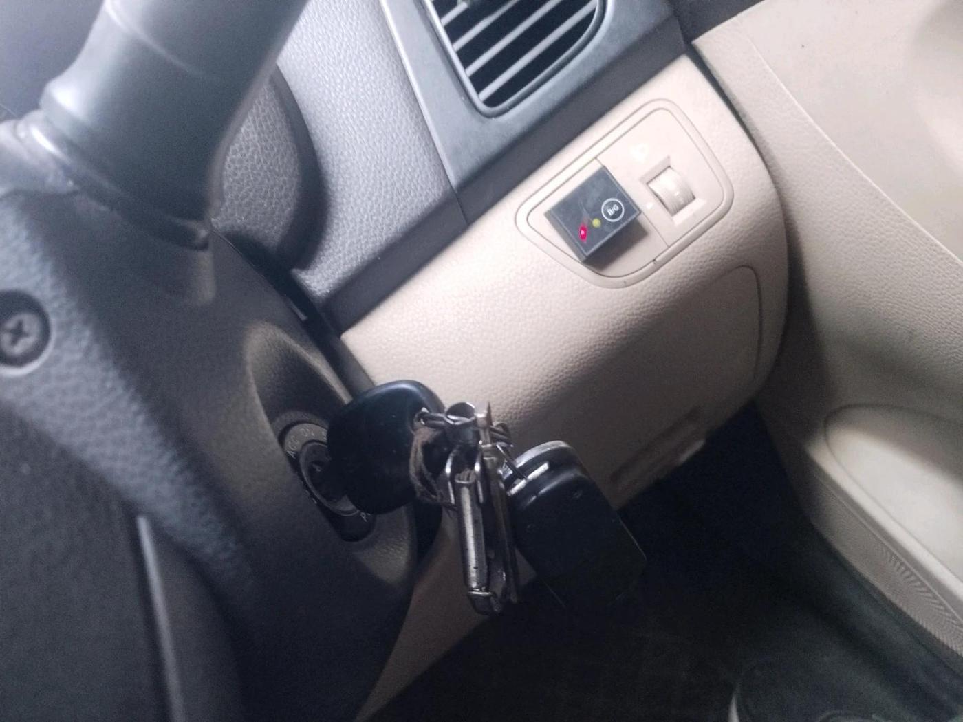 2014 Hyundai Eon ERA +, CNG, Manual, 90,489 km, interior