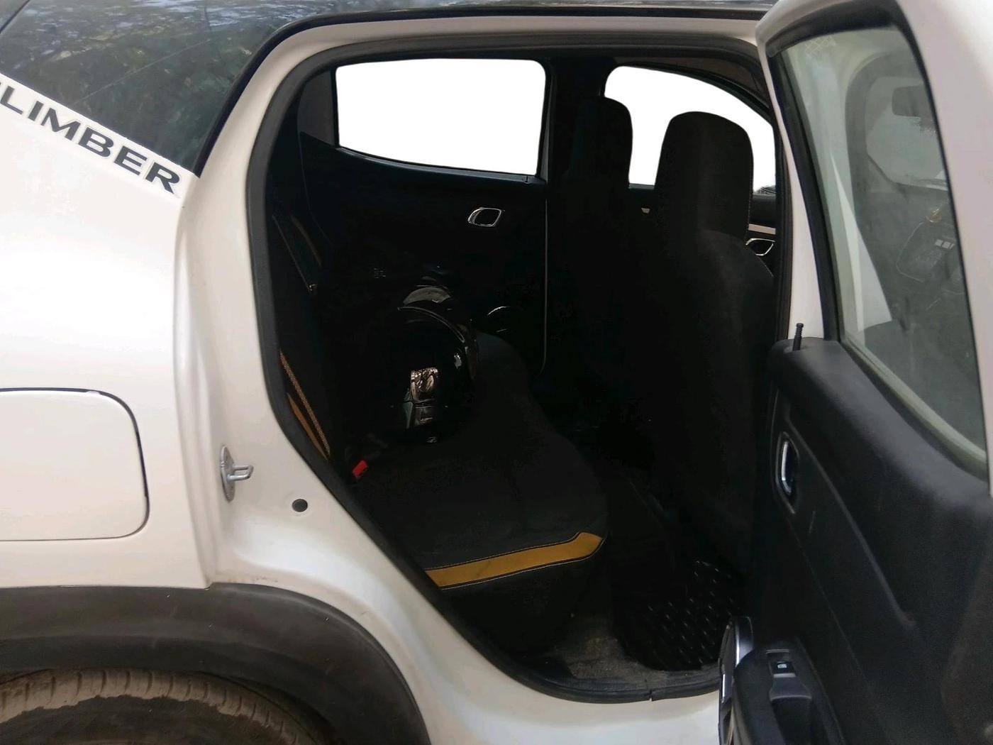 2022 Renault Kwid CLIMBER 1.0 AMT Dual Tone , Petrol, Automatic, 43,592 km, interior