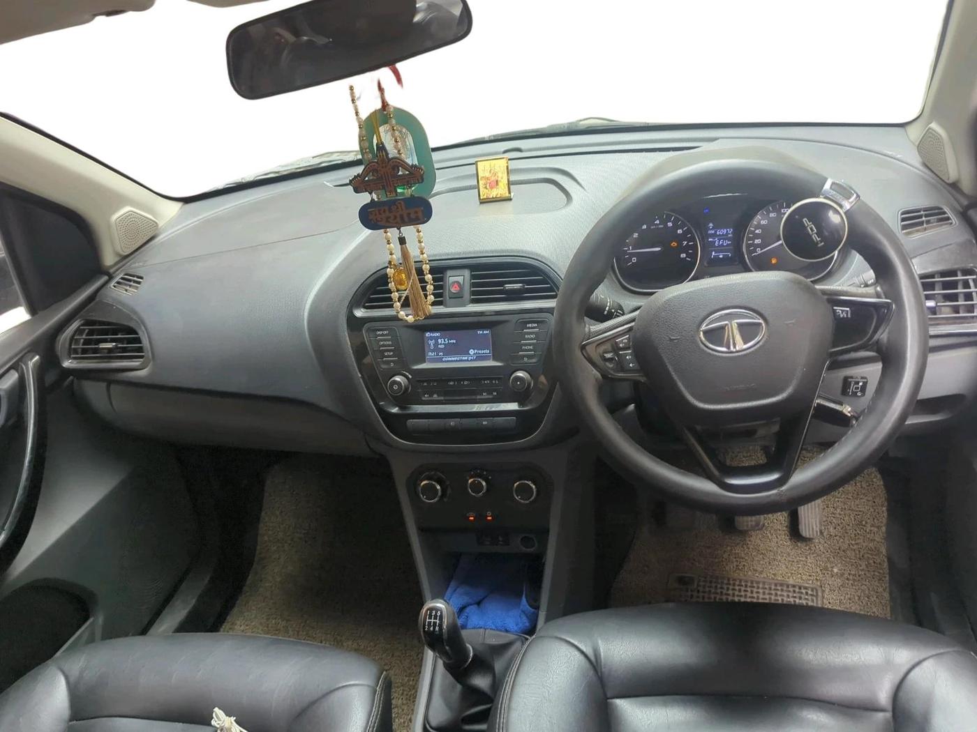 2018 Tata TIGOR XZ PETROL, CNG, Manual, 60,972 km, interior