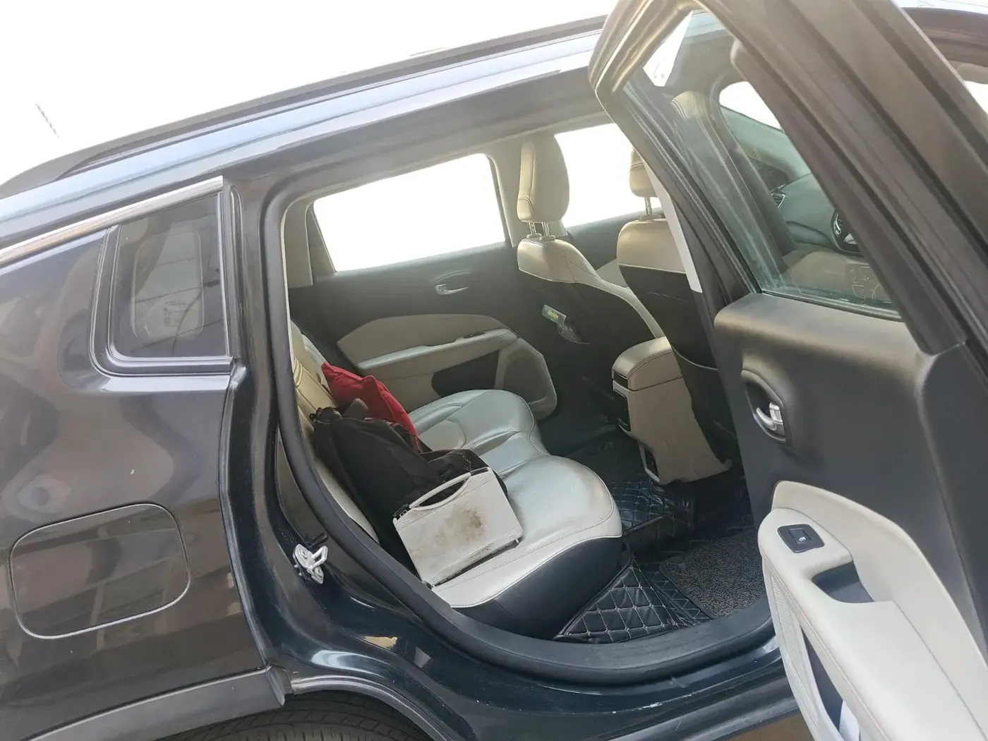 2017 Jeep Compass LIMITED 1.4 PETROL AT, Petrol, Automatic, 57,480 km, interior