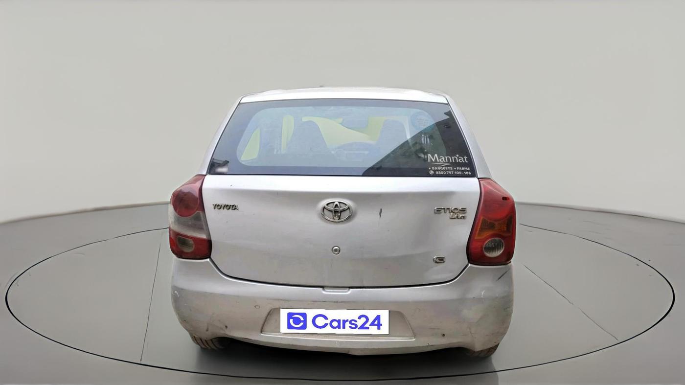 2011 Toyota Etios Liva G, CNG, Manual, 2,22,521 km, exterior