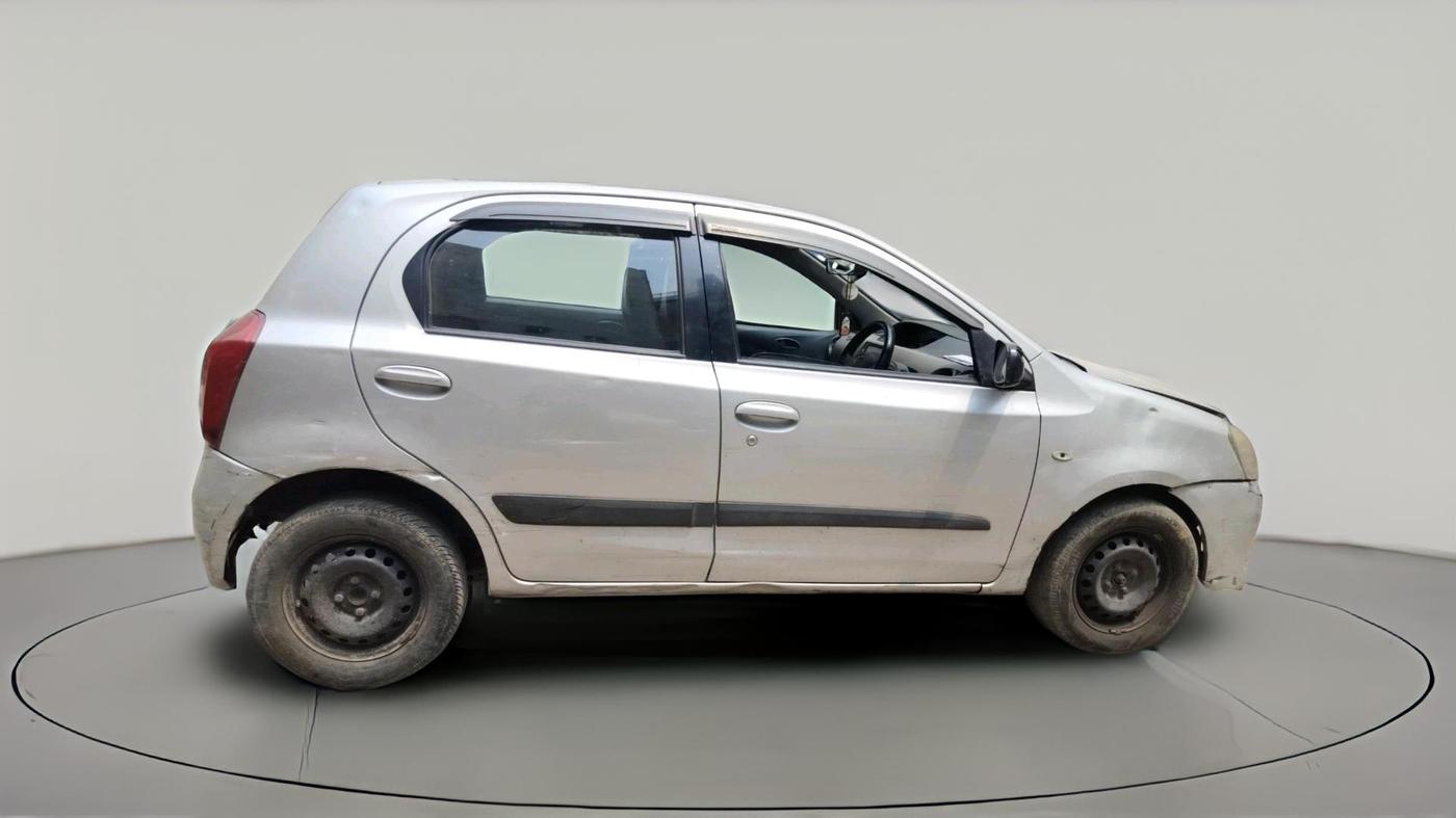 2011 Toyota Etios Liva G, CNG, Manual, 2,22,521 km, exterior