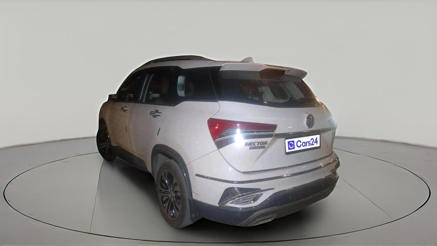 2021 MG HECTOR PLUS SHARP 1.5 PETROL TURBO CVT 6-STR, Petrol, Automatic, 24,574 km, exterior
