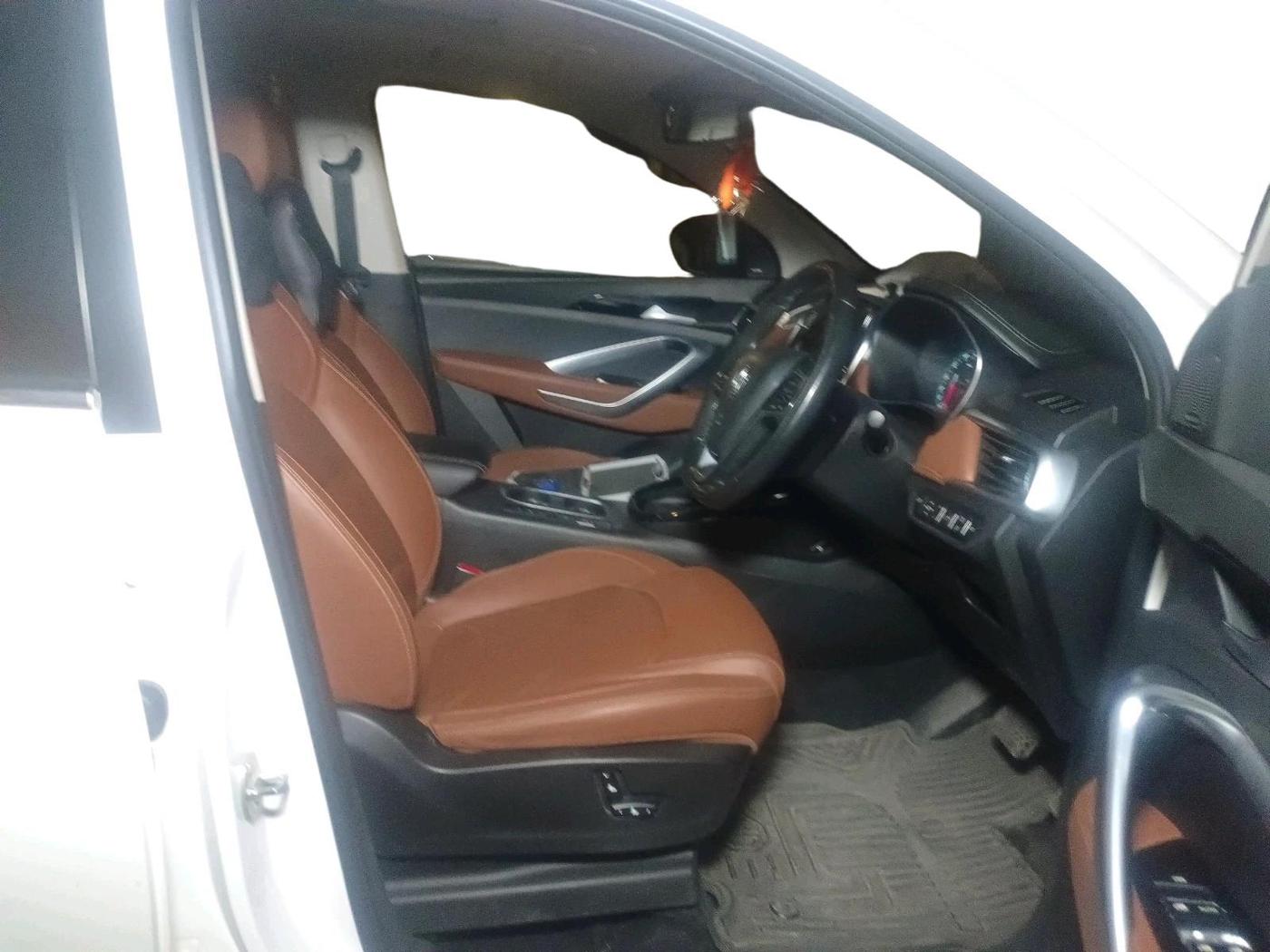 2021 MG HECTOR PLUS SHARP 1.5 PETROL TURBO CVT 6-STR, Petrol, Automatic, 24,574 km, interior