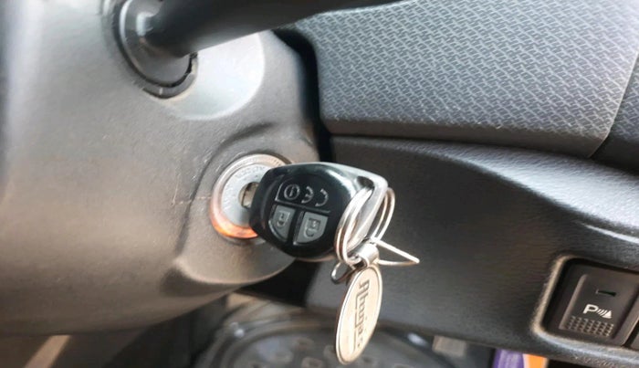 2016 Maruti Vitara Brezza VDI (O), Diesel, Manual, 1,33,067 km, interior