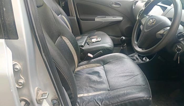2011 Toyota Etios V, Petrol, Manual, 95,515 km, interior