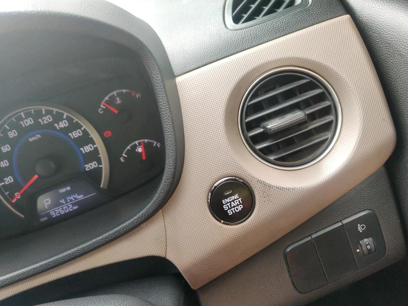 2016 Hyundai Grand i10 ASTA AT 1.2 KAPPA VTVT, Petrol, Automatic, 92,602 km, interior