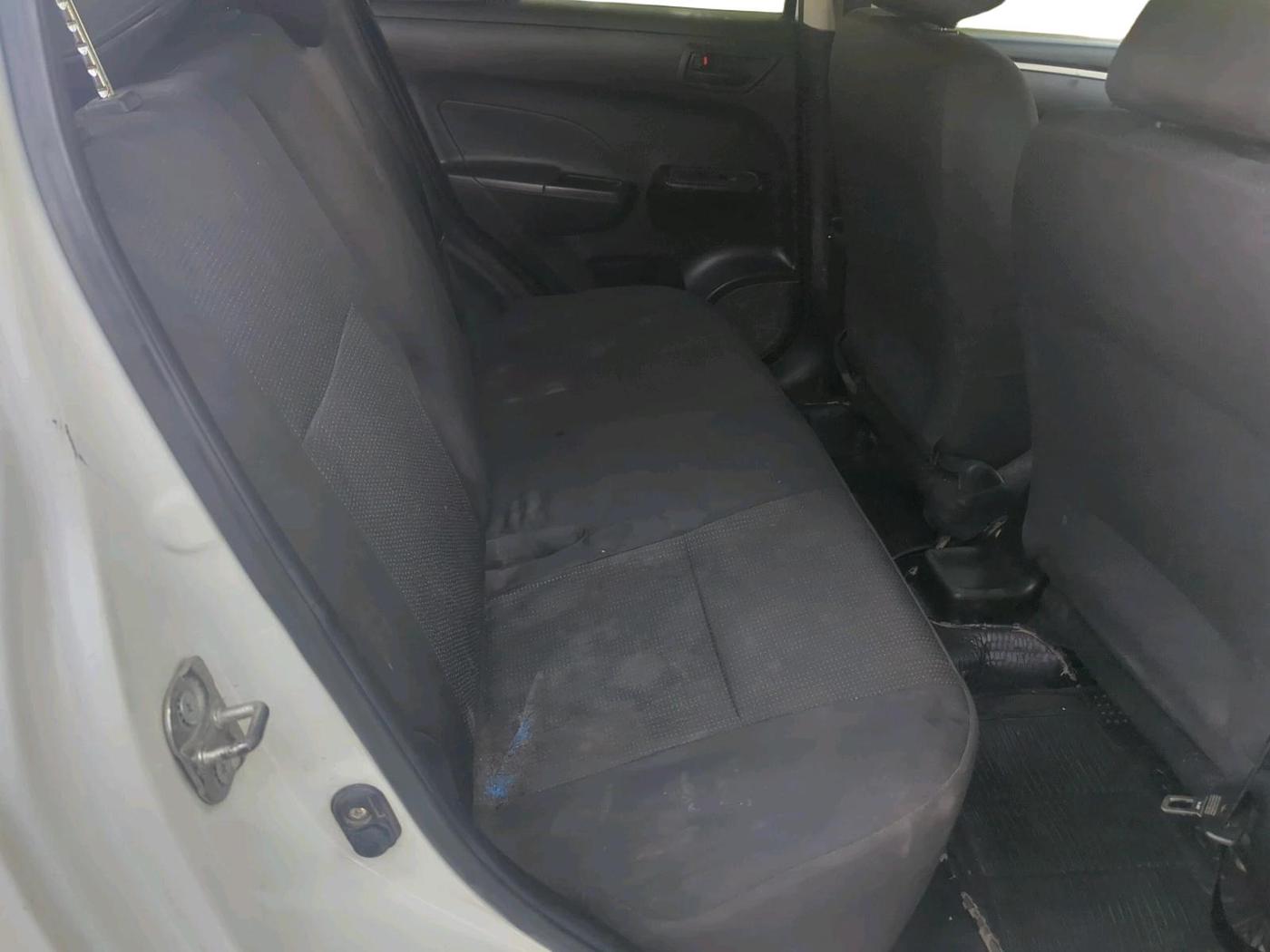 2017 Maruti Swift LXI (O), CNG, Manual, 89,987 km, interior