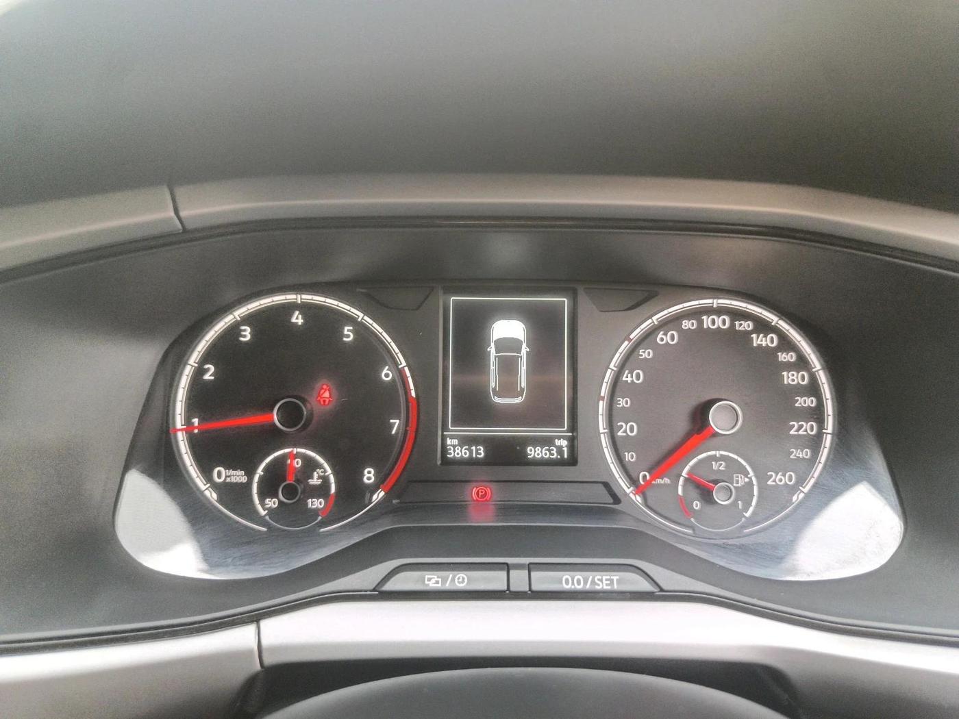 2022 Volkswagen TAIGUN HIGHLINE 1.0 TSI MT, Petrol, Manual, 38,613 km, interior