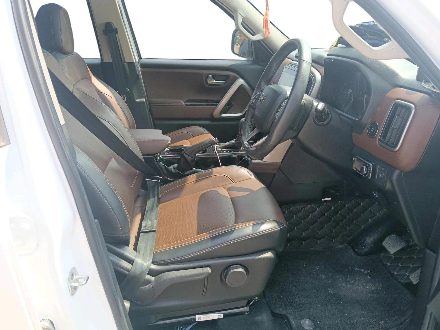 2025 Mahindra SCORPIO-N Z8 DIESEL AT 2WD 7 STR, Diesel, Automatic, 14,625 km, interior