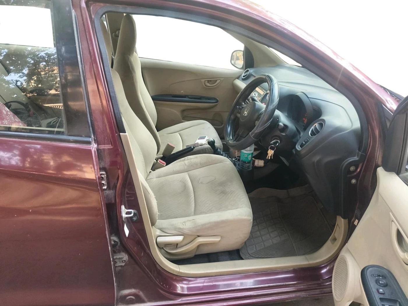2014 Honda Amaze 1.2L I-VTEC S, Petrol, Manual, 1,12,860 km, interior